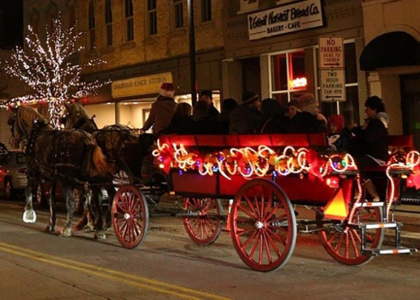 Lighted holiday wagon